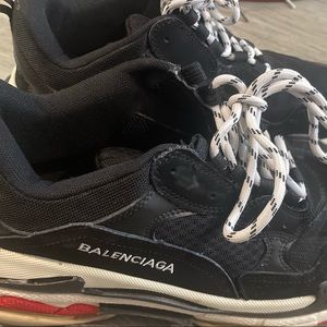 Black Balenciaga Triple S